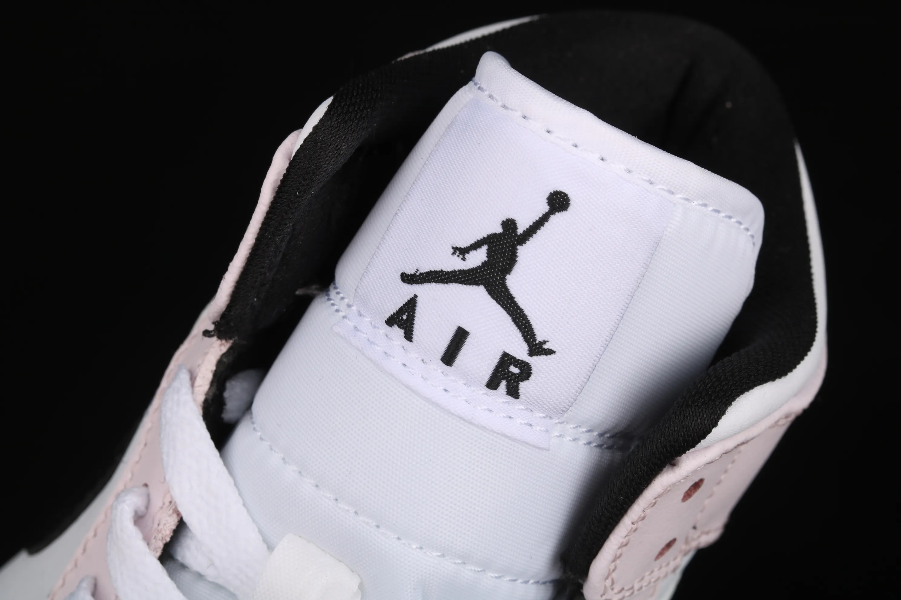 All categories Air Jordan Jordan series basketball shoes Air Jordan 1 Mid Air Jordan 1 Mid AJ1 Joe 1 rose pink violet mid-top basketball shoes BQ6472-500